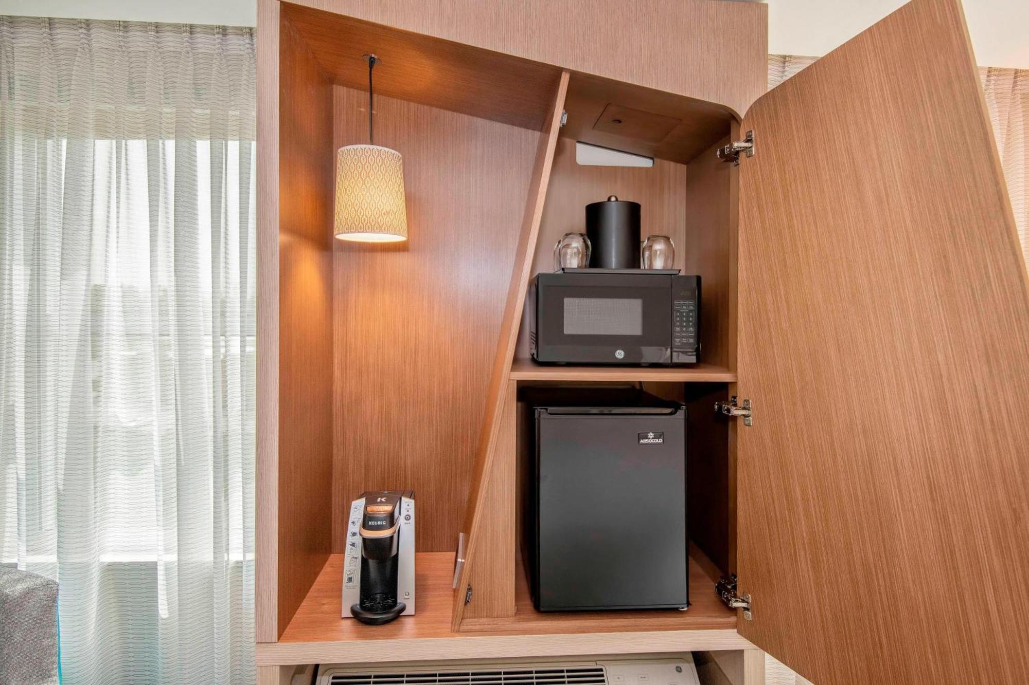 Hotel Courtyard By Marriott Raleigh Cary/Parkside Town Commons Extérieur photo